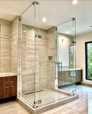 Salle de bain avec 8 mm d'épaisseur de verre salle de douche et design tout-en-un