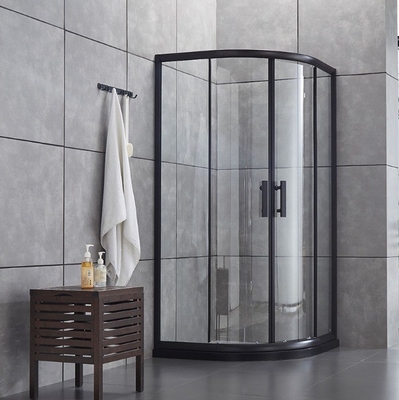 Salle de douche coulissante avec finition brossée ajout moderne à la salle de bain