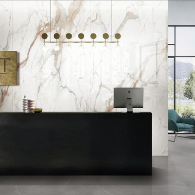 Carreaux de marbre glacés parfaits pour le sol ou les murs dans la décoration du salon