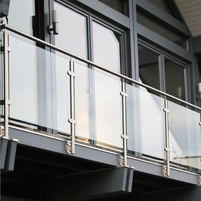 Barrière en acier inoxydable en verre pour les escaliers, pour les terrasses, pour les terrasses horizontales, pour les terrasses de balcons