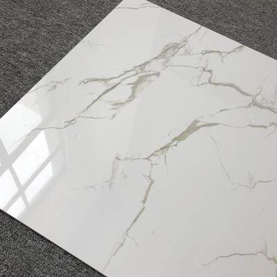 600*600mm Porcelaine Or. Blanc Pour un charme intemporel